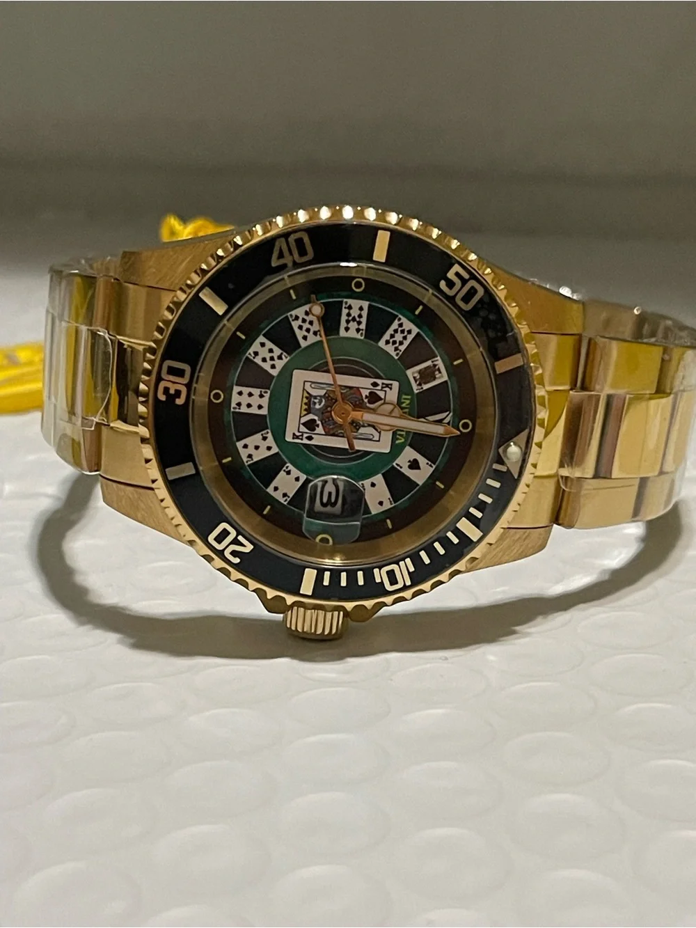 Invicta Pro Diver House of Cards Men's Watch - 40mm. Gold NEW